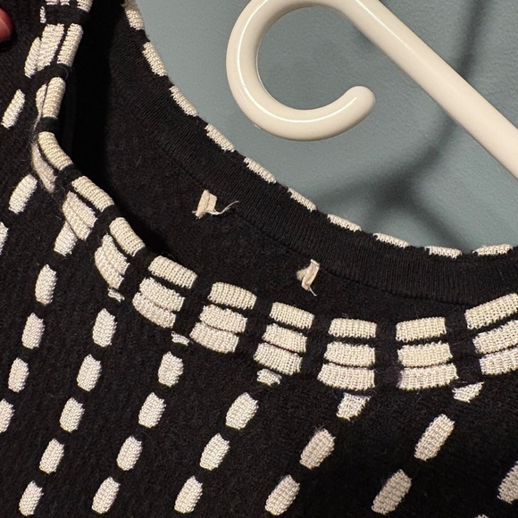 H&M black and white flattering knit dress/ Christmas ready - Picture 3 of 4